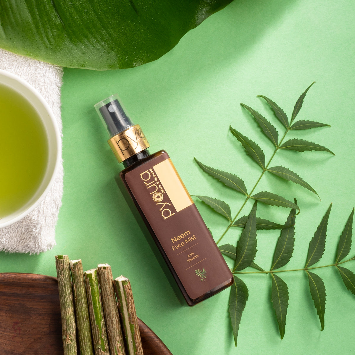 Neem + Tulsi Face Mist Monsoon Care Combo <h4> Anti-bacterial power of fresh neem and tulsi <h6>100 ml each Pack of 2<h6>