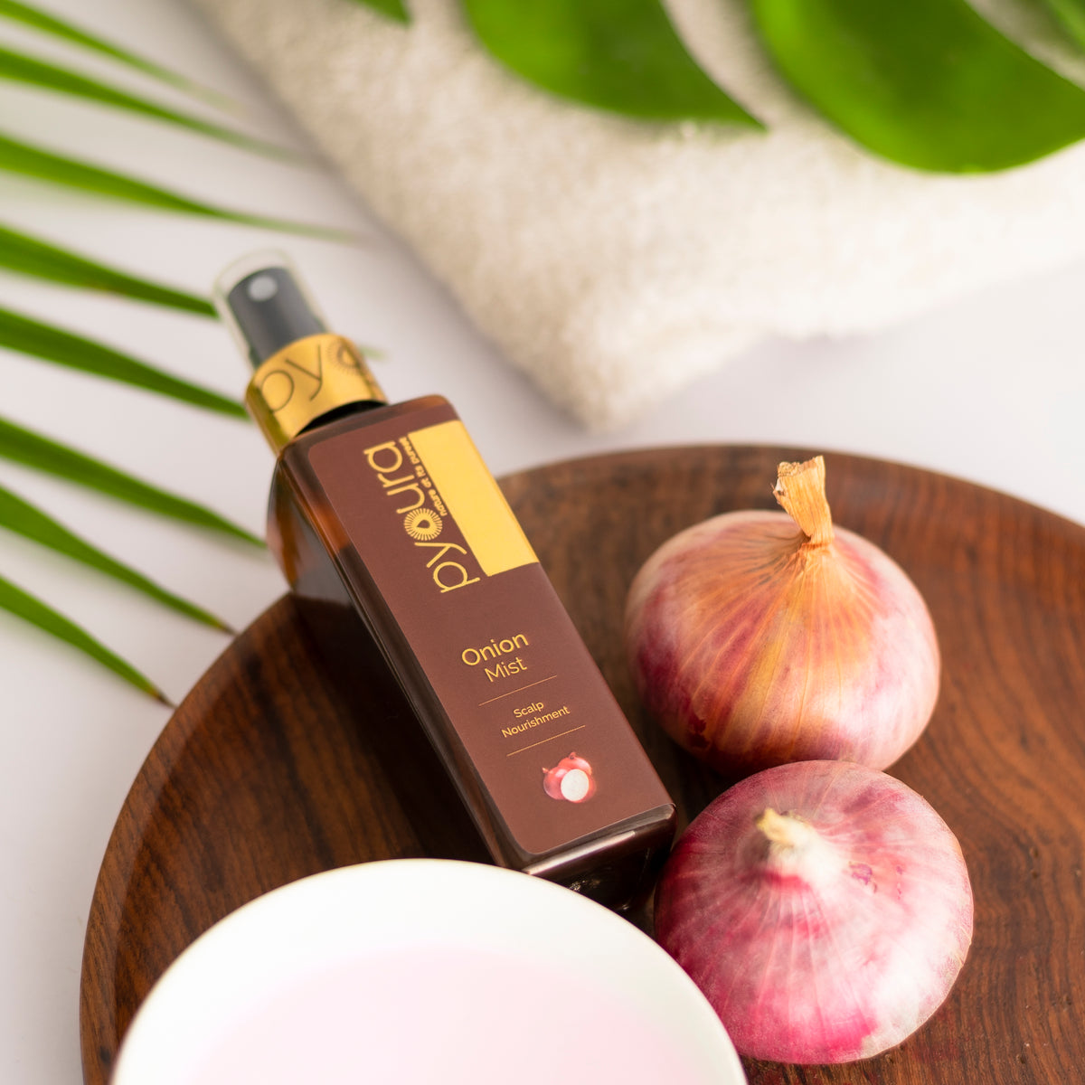 Onion Mist <h4> Manage hair fall. Nourish scalp<h4> <h6>No alcohol or preservatives. No lasting odor<h6>